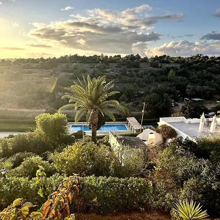 Апартаменты Casinha Do *